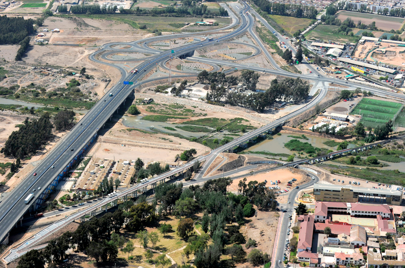 El cuarto puente hacía Las Compañías llegaría a la calle Pedro Pablo Muñoz, que se podría prolongar por El Santo para alcanzar incluso a Cuatro Esquinas. (Crédito Fotografía: Lautaro Carmona)